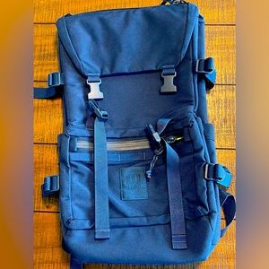 Topo Designs Rover Pack Tech | Navy | Barely Used | 24L | Fits 15" Laptops